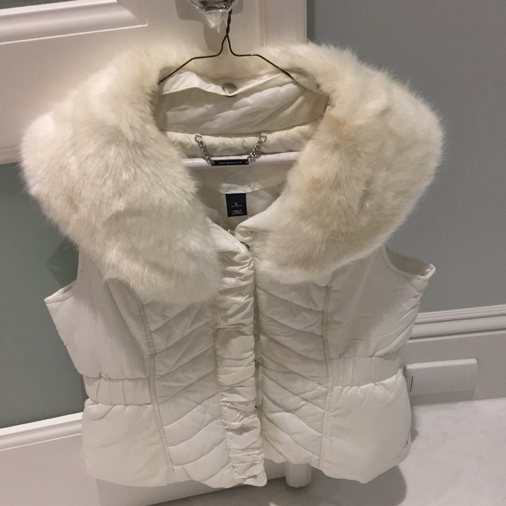 White House Black Market Vest size large